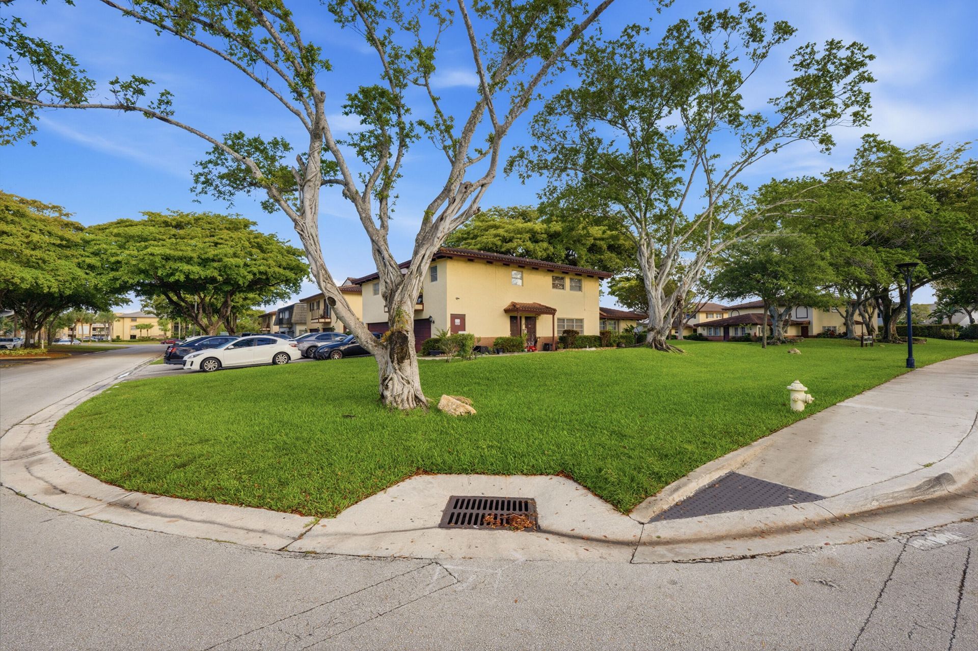 8811 NW 28th Drive, Unit 1-2, Coral Springs, FL 33065 Photo