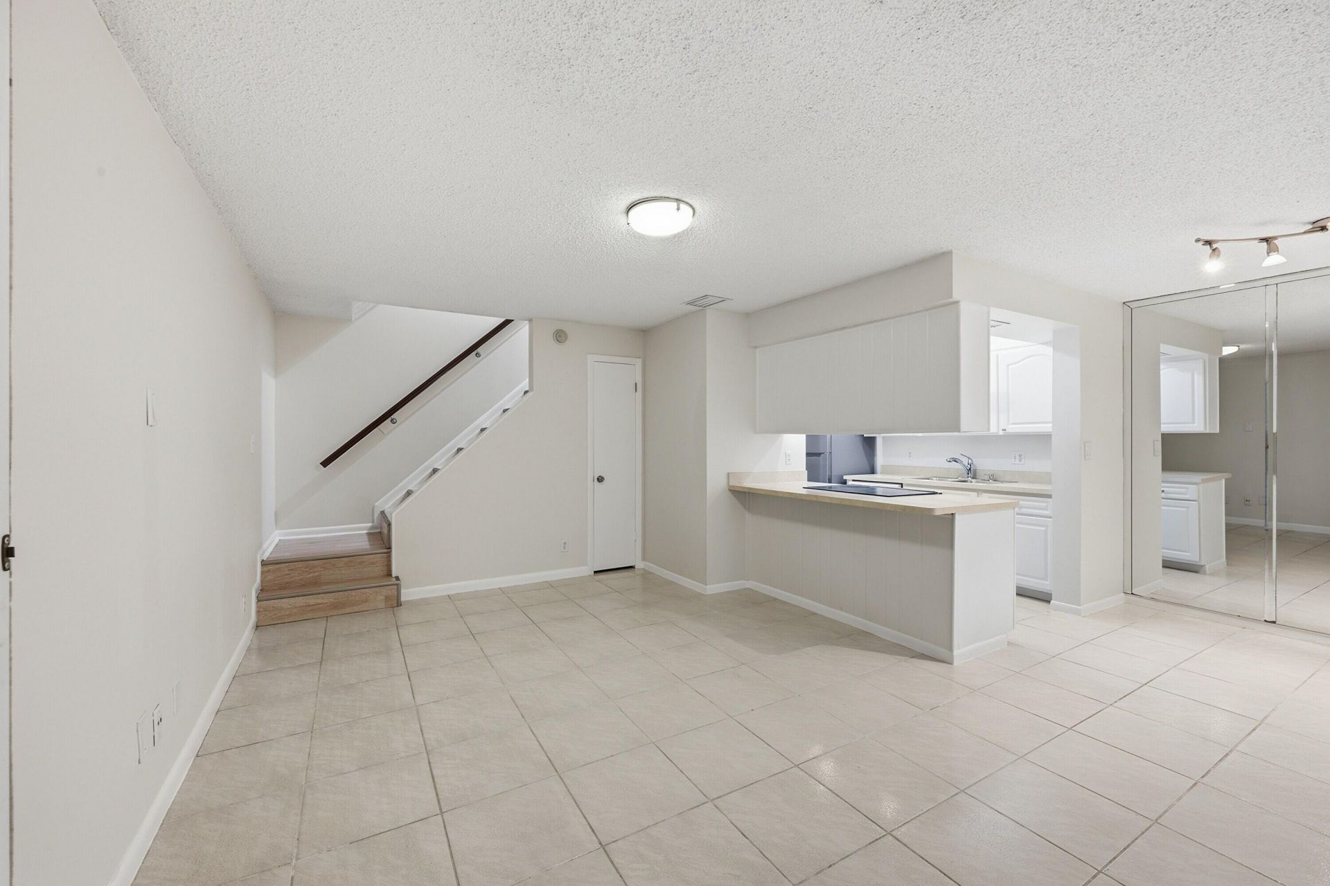 8811 NW 28th Drive, Unit 1-2, Coral Springs, FL 33065 Photo