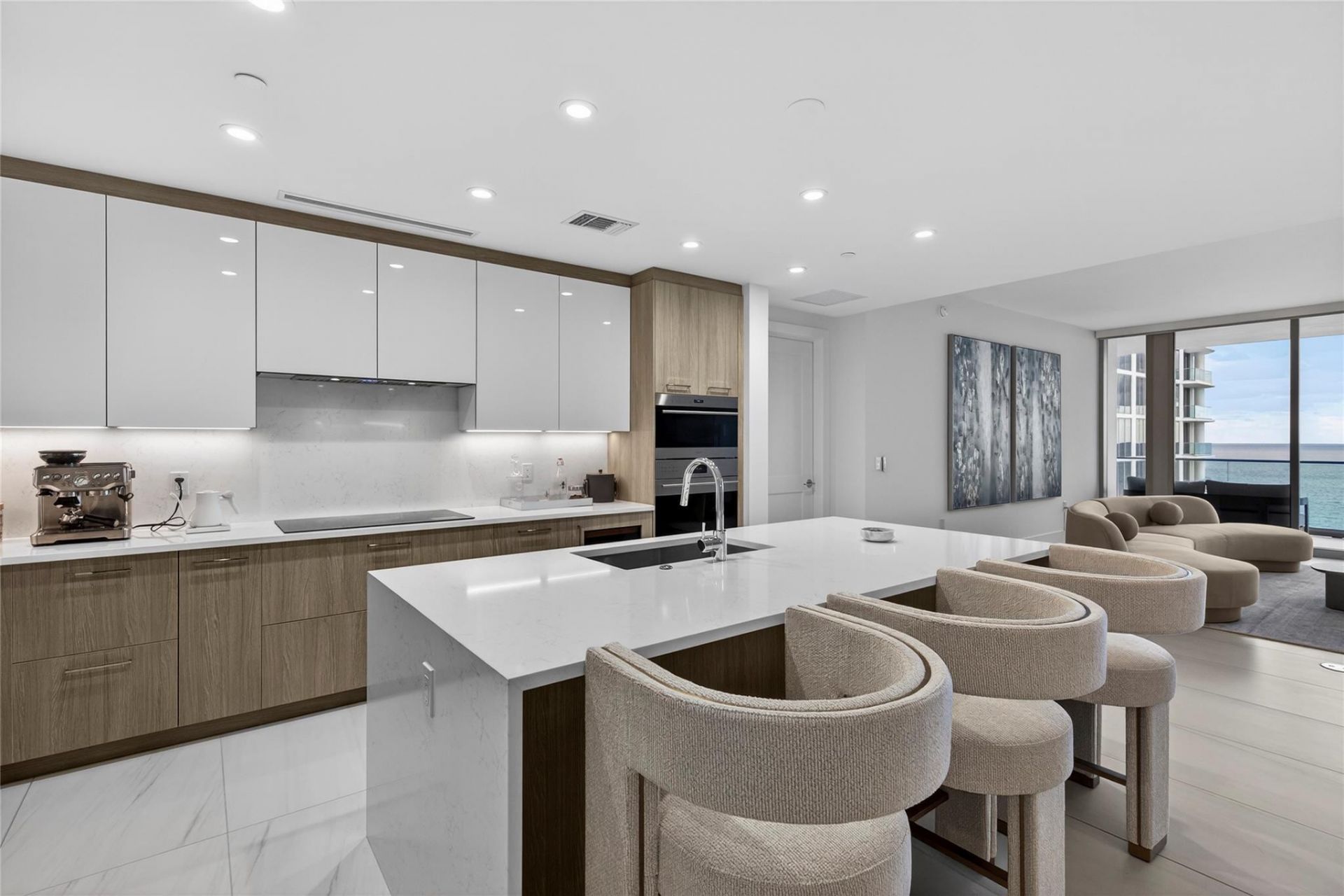 153 N Seabreeze Boulevard, Unit 1901, Fort Lauderdale, FL 33304 Photo