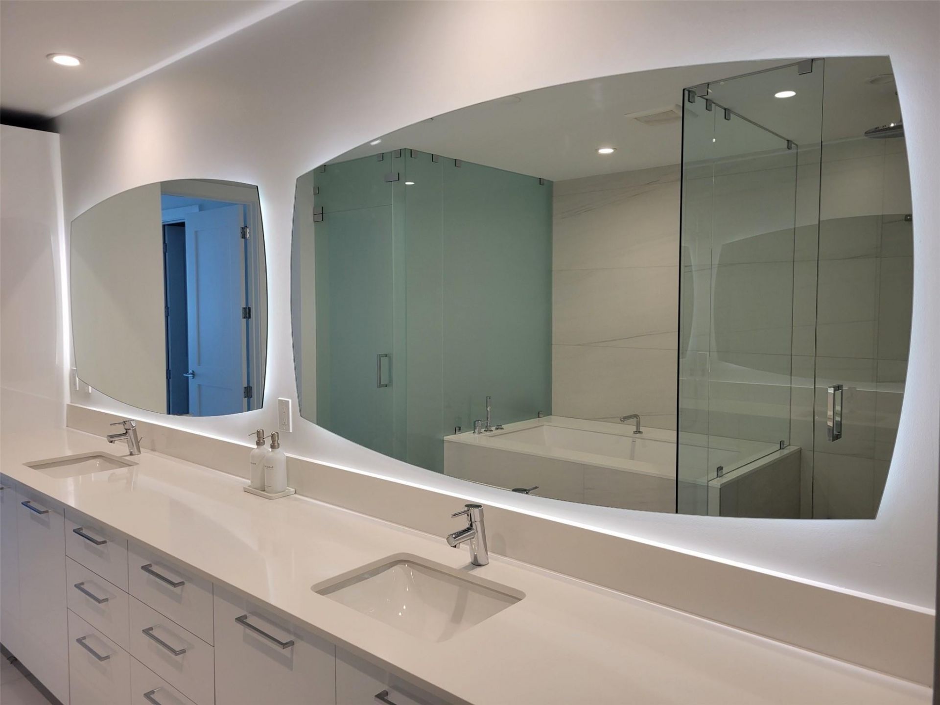 153 N Seabreeze Boulevard, Unit 1901, Fort Lauderdale, FL 33304 Photo