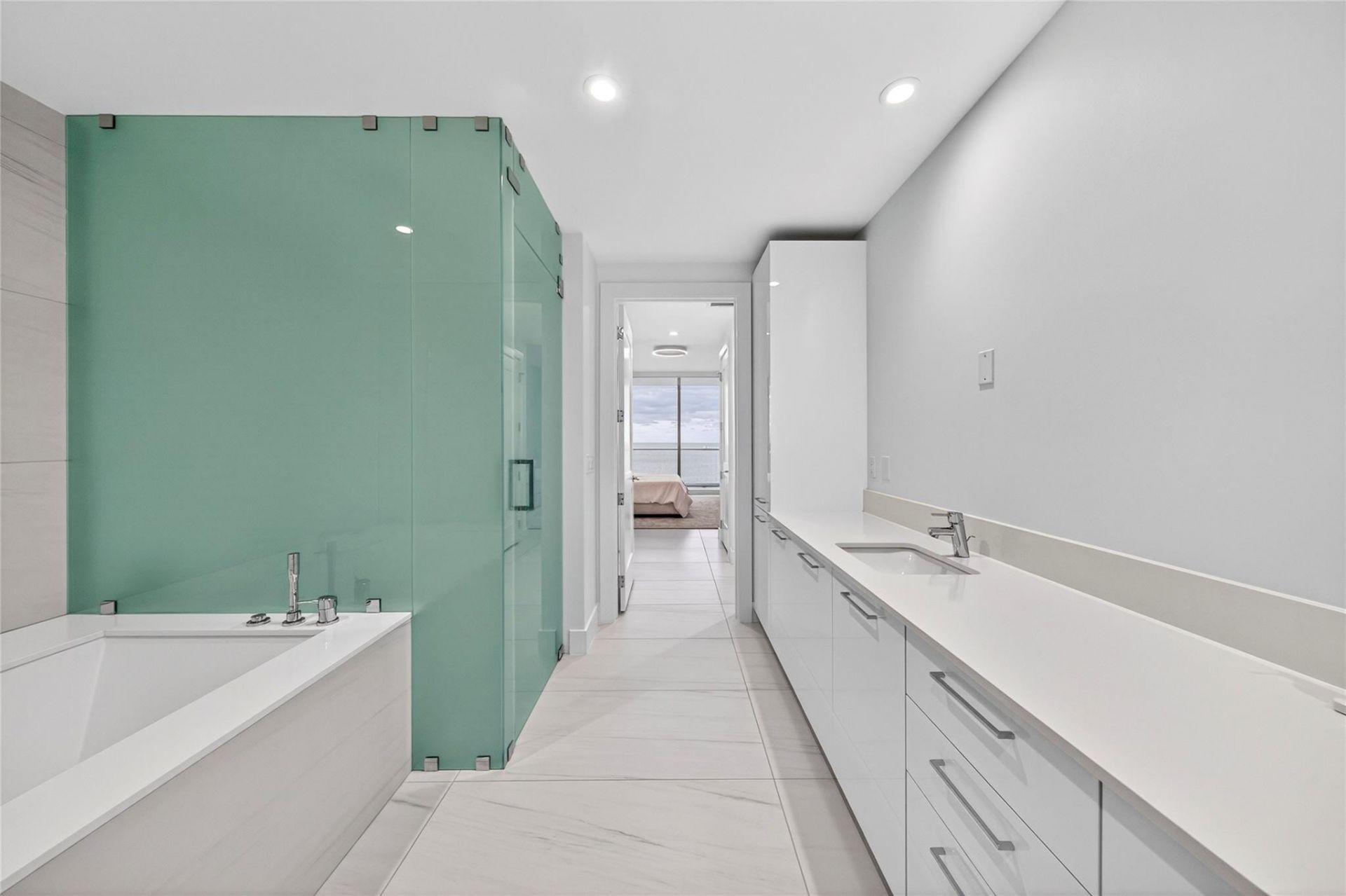153 N Seabreeze Boulevard, Unit 1901, Fort Lauderdale, FL 33304 Photo