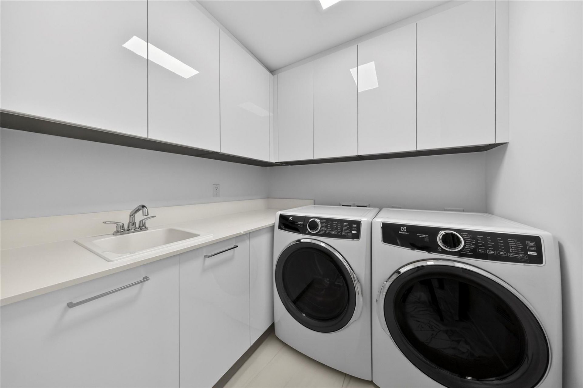 153 N Seabreeze Boulevard, Unit 1901, Fort Lauderdale, FL 33304 Photo