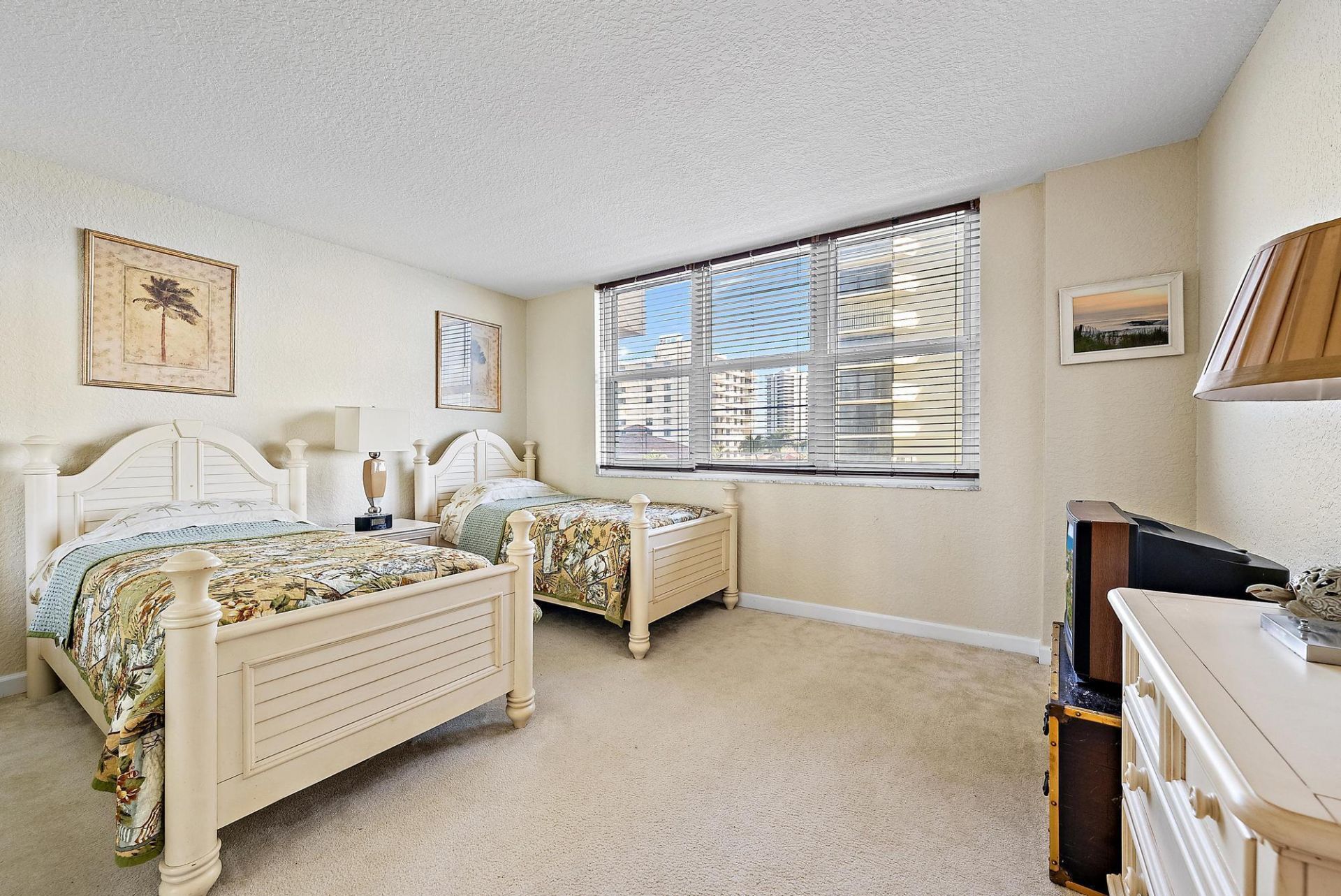 5440 N Ocean Drive, Unit 202, Riviera Beach, FL 33404 Photo