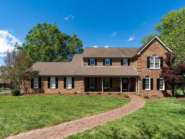 39 WELLINGTON PL, WAYNESBORO, VA 22980