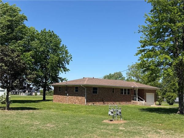 224 Spring Creek Road, Lowell, AR 72745