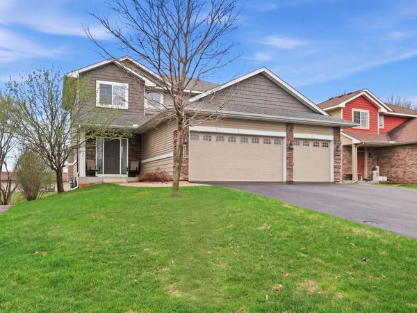 21340 Hytrail Circle, Lakeville, MN 55044