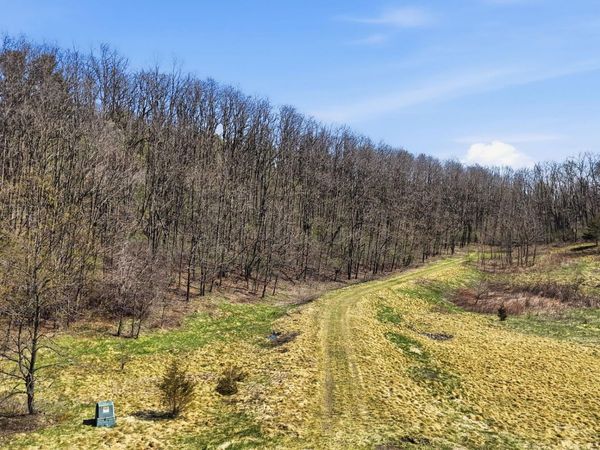 406 134th Avenue , Houlton, WI 54082