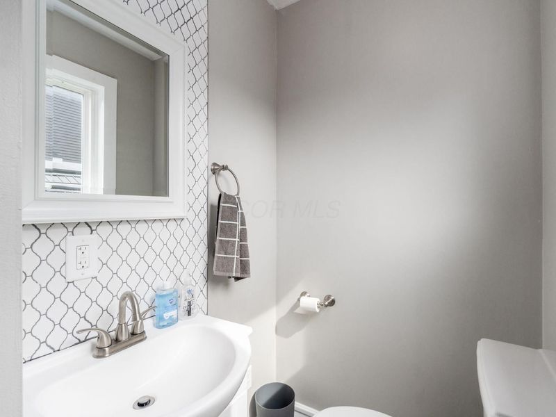 1094 E Gay Street, Columbus, OH 43203 Photo 8