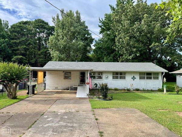 1110 W Nettleton Avenue W, Jonesboro, AR 72401