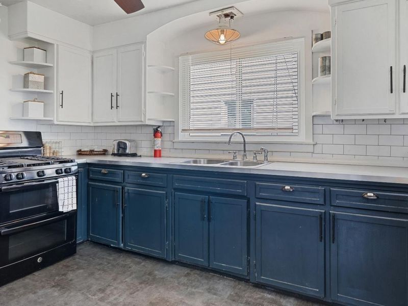 413 W Third Street, Port Clinton, OH 43452 Photo 17