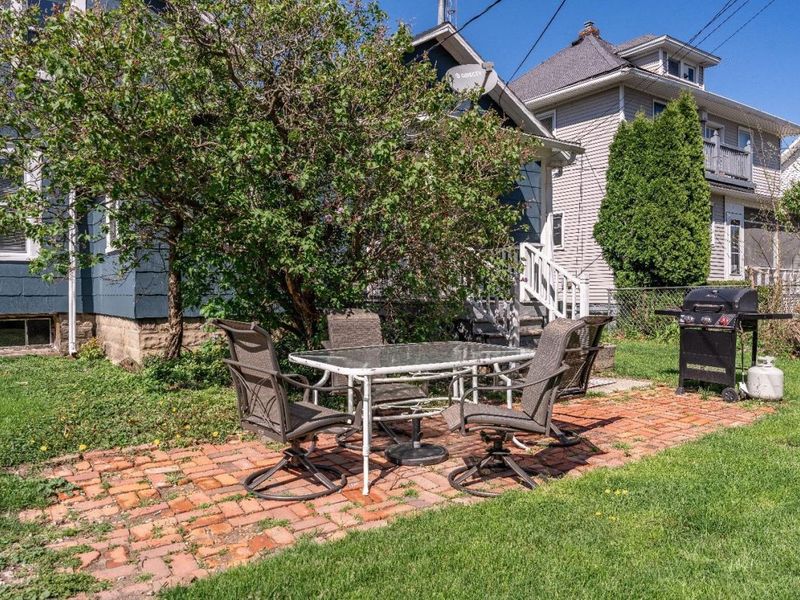 413 W Third Street, Port Clinton, OH 43452 Photo 5