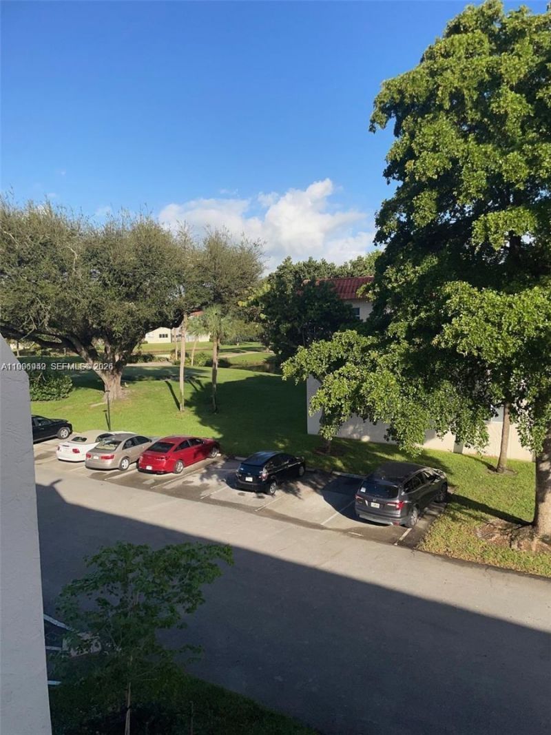 8940 S Hollybrook Blvd, Unit 306, Pembroke Pines, FL 33025 Photo