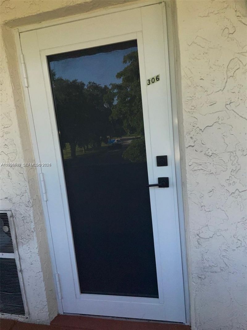 8940 S Hollybrook Blvd, Unit 306, Pembroke Pines, FL 33025 Photo