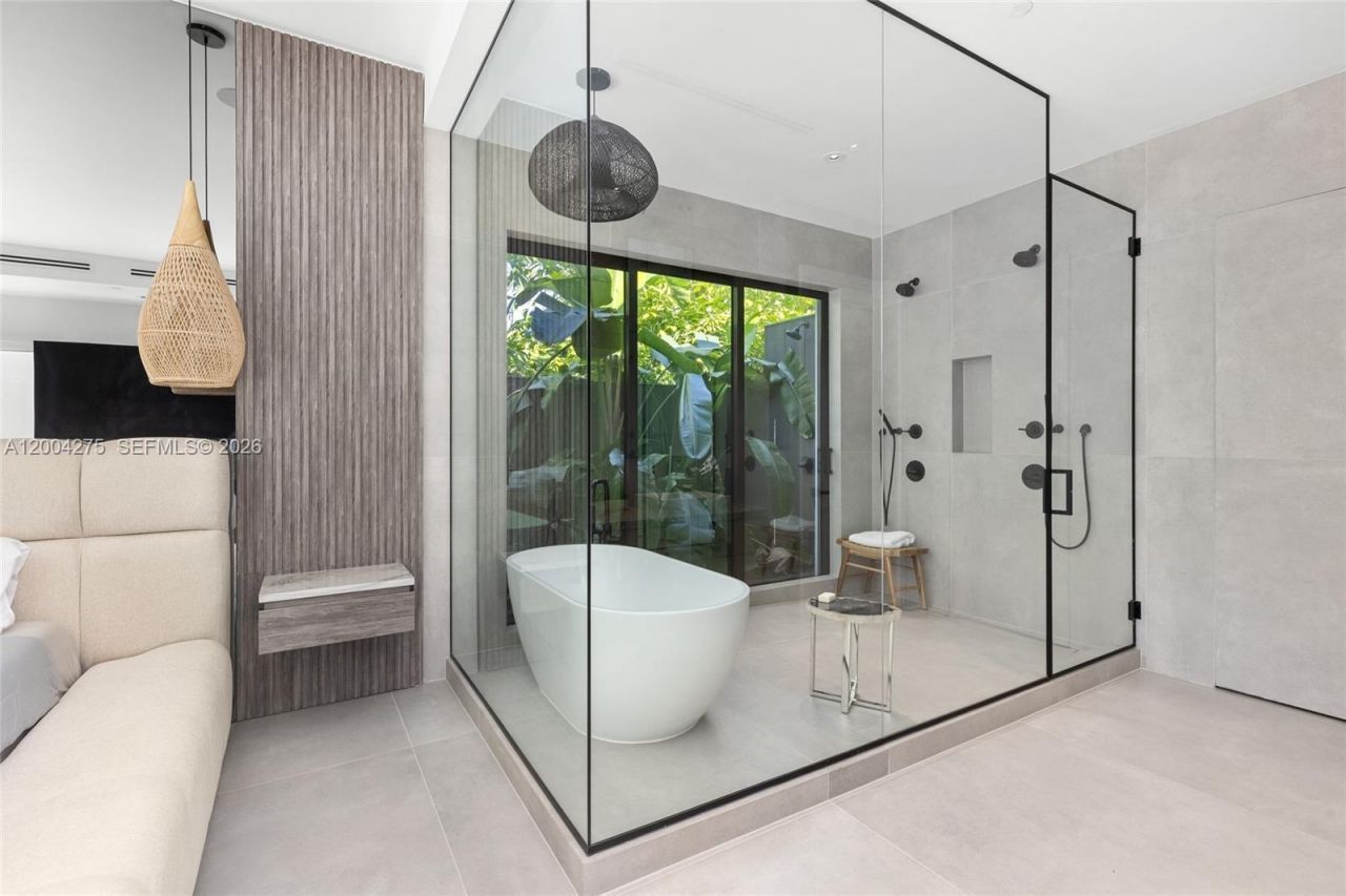 5700 Cypress Rd, Plantation, FL 33317 Photo