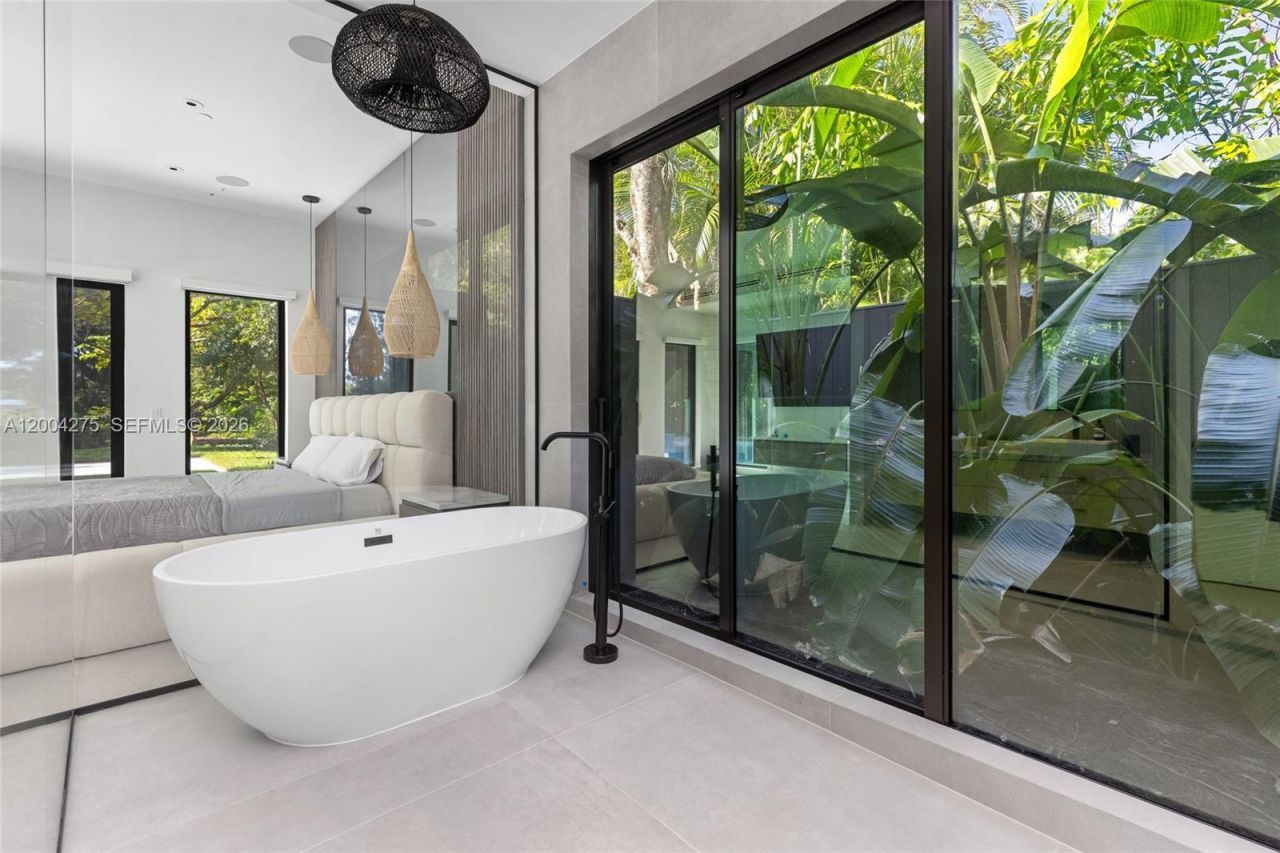 5700 Cypress Rd, Plantation, FL 33317 Photo