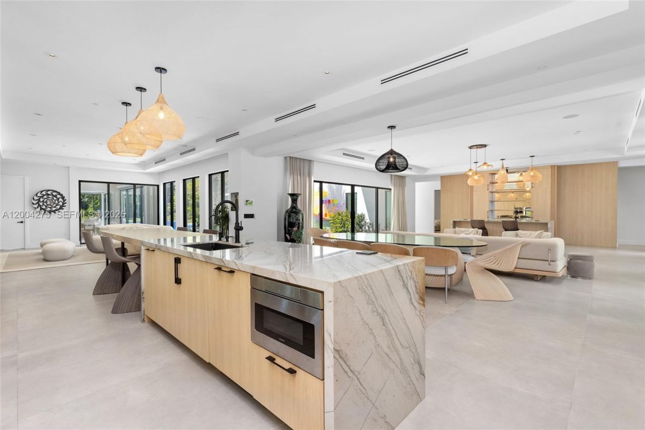 5700 Cypress Rd, Plantation, FL 33317 Photo