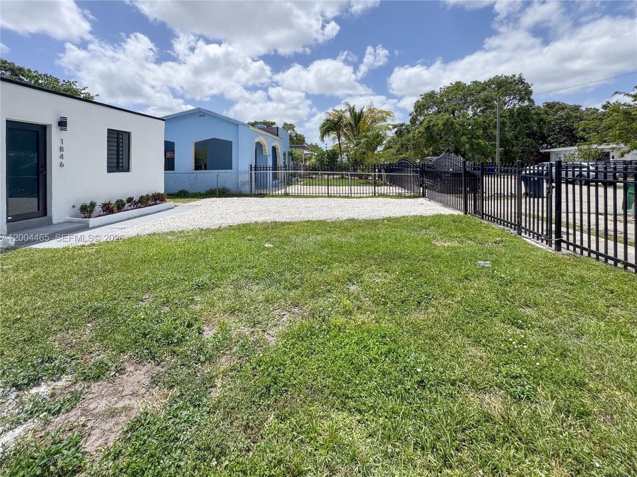 1846 NW 49th St, Miami, FL 33142 Photo