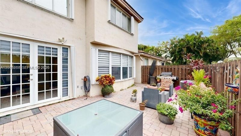 6861 NW 107th Ct, Doral, FL 33178 Photo