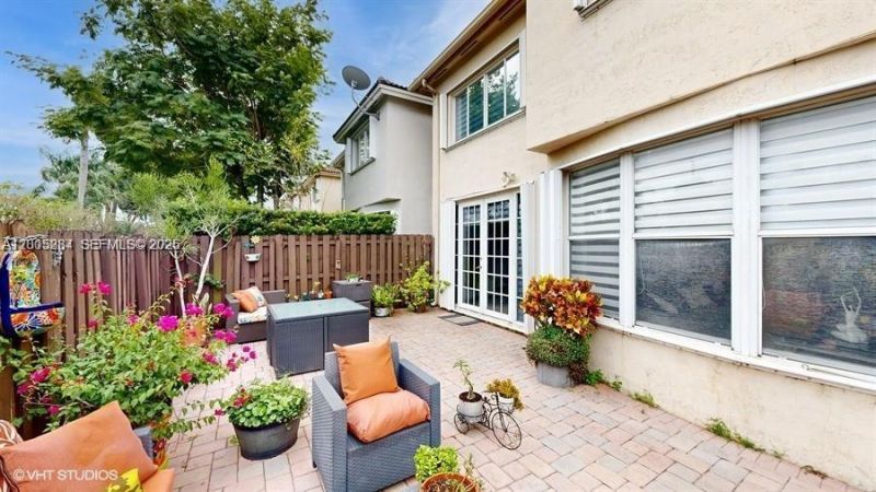 6861 NW 107th Ct, Doral, FL 33178 Photo