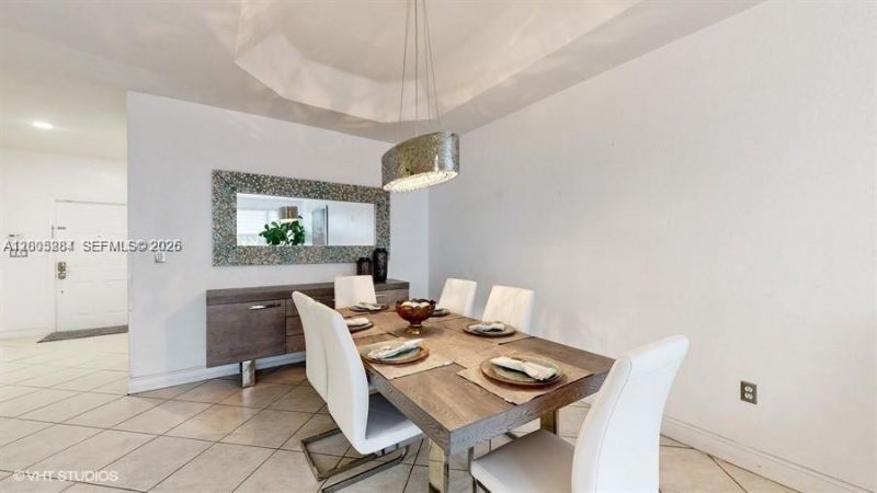 6861 NW 107th Ct, Doral, FL 33178 Photo