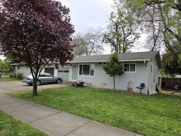 1301 Prune Street, Medford, OR 97501