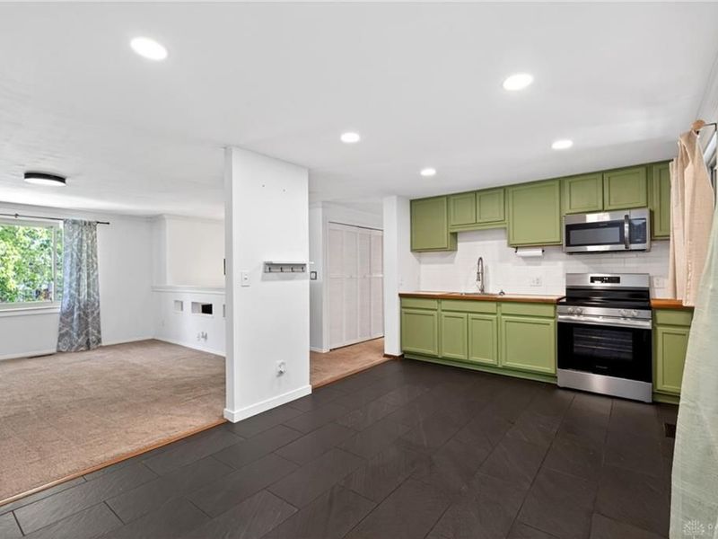 347 Blumen Lane, Moraine, OH 45439 Photo 12