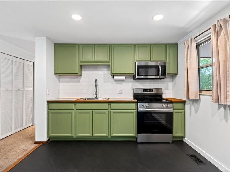 347 Blumen Lane, Moraine, OH 45439 Photo 13