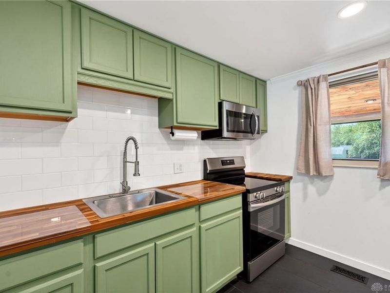 347 Blumen Lane, Moraine, OH 45439 Photo 14