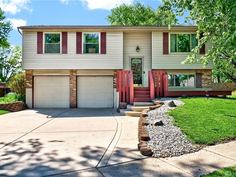 347 Blumen Lane, Moraine, OH 45439 Photo 2