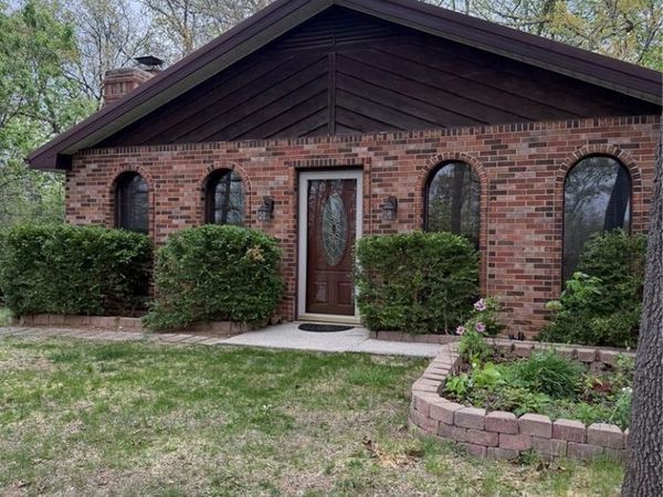 16 Monte Rosa Drive , De Soto, MO 63020