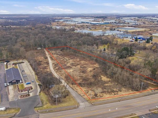 982 WOODBINE PARK ROAD, Fond Du Lac, WI 54935