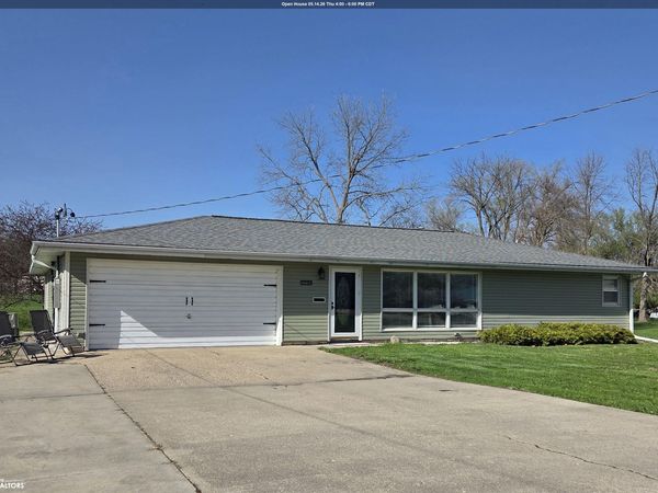 2220 Washington Avenue, Iowa Falls, IA 50126