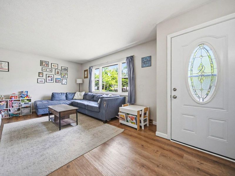 445 N Stygler Road, Columbus, OH 43230 Photo 5