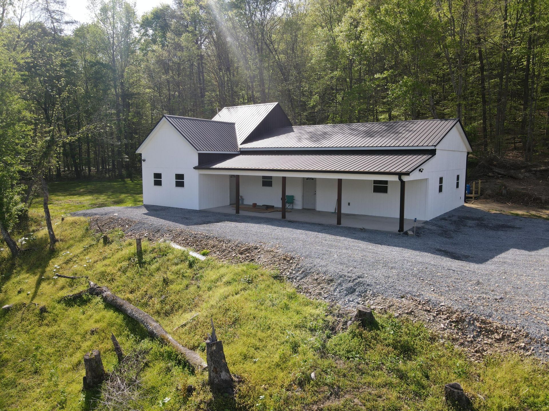 2748 Damron Creek Road, Russell Springs, KY 42642