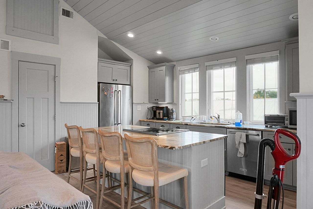 321 Ashley Avenue  Photo 14