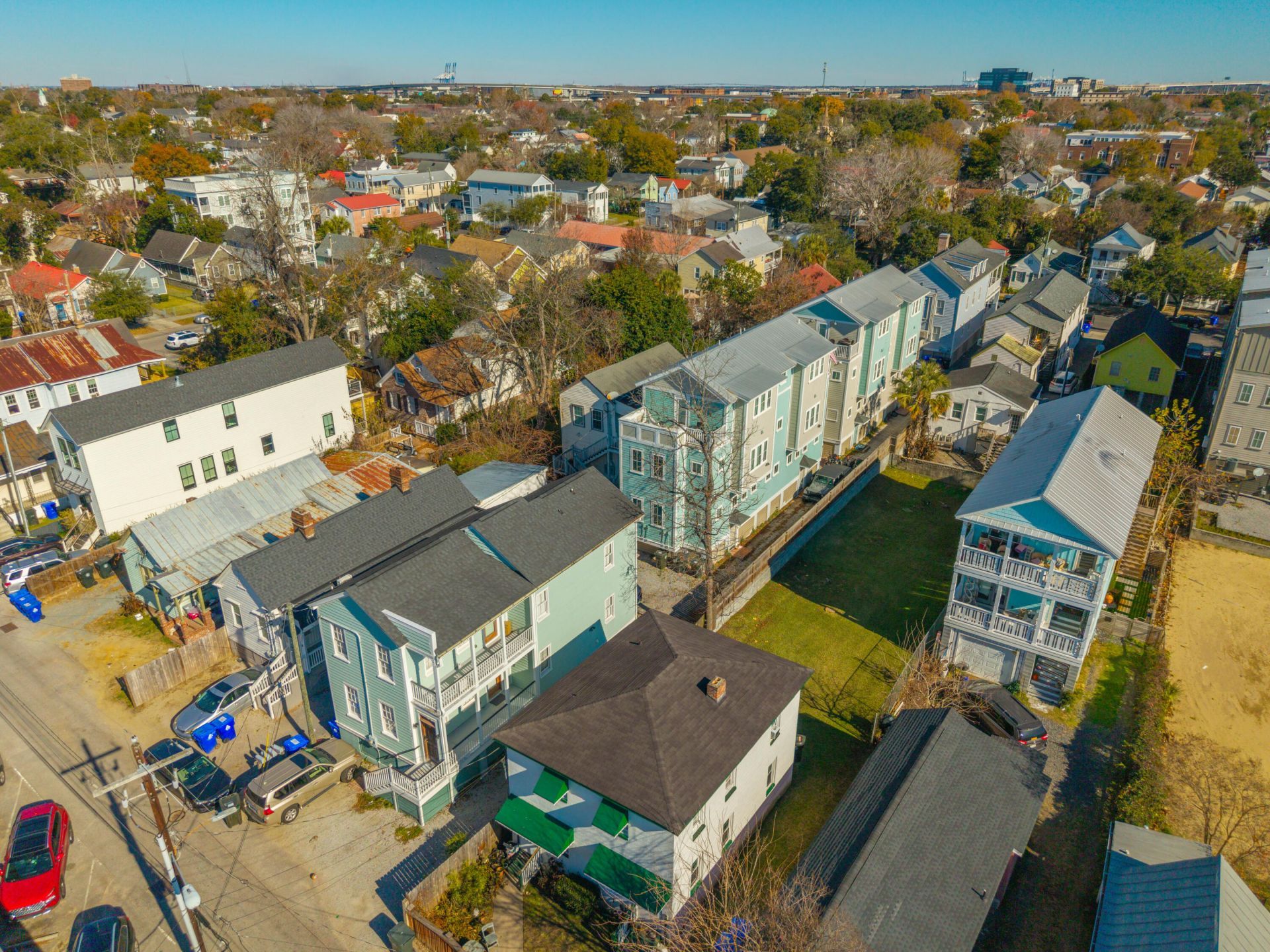 321 Ashley Avenue  Photo 6