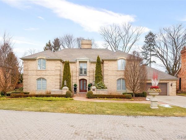 10 Sycamore Lane , Grosse Pointe, MI 48230