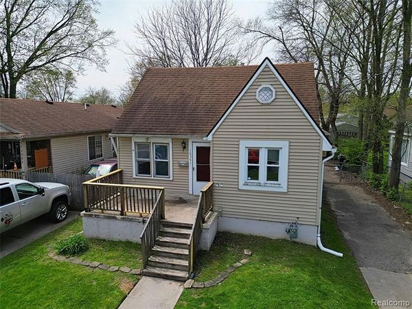 19361 Wakenden, Redford Twp, MI 48240