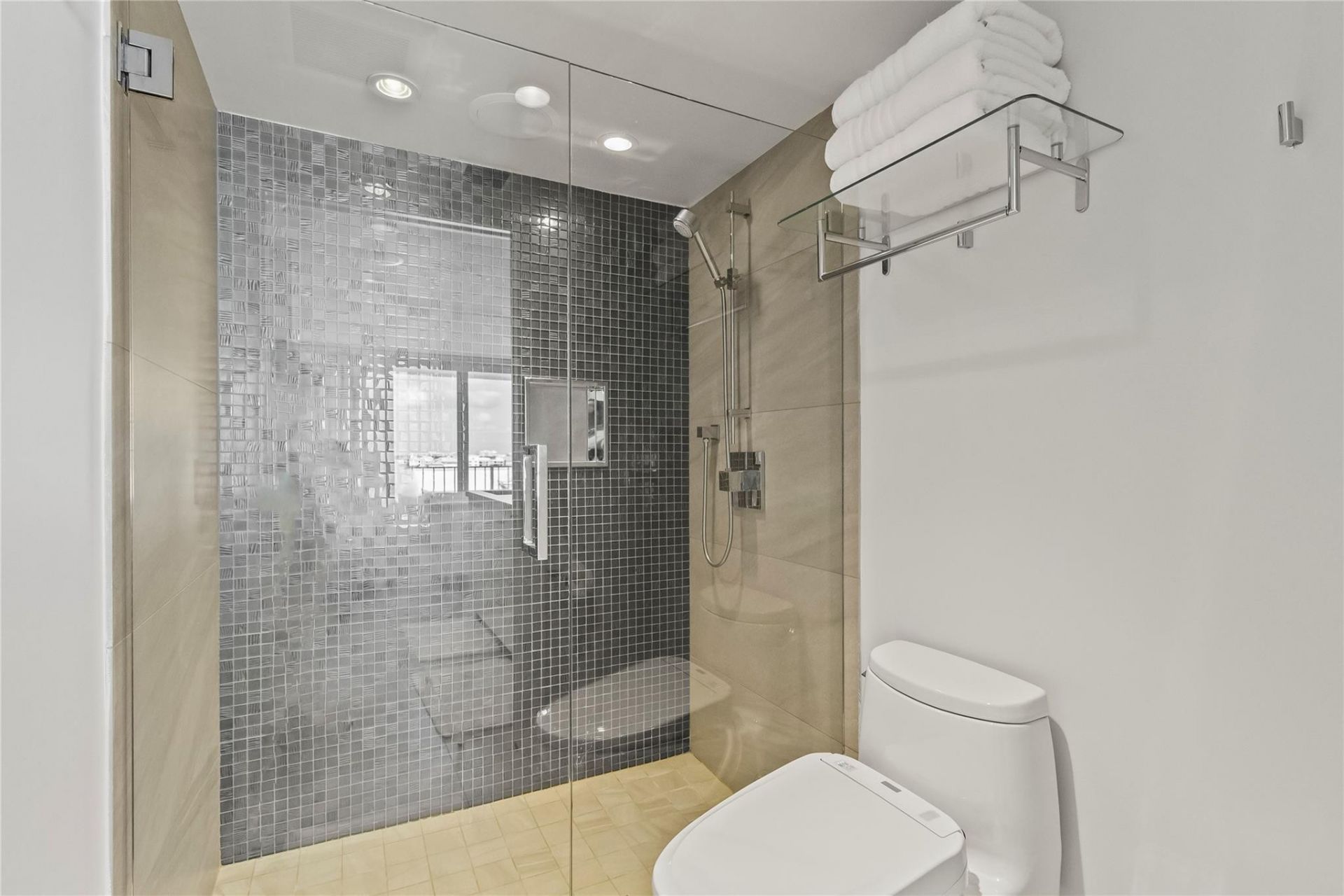 800 SE 20th Avenue, Unit 809, Deerfield Beach, FL 33441 Photo