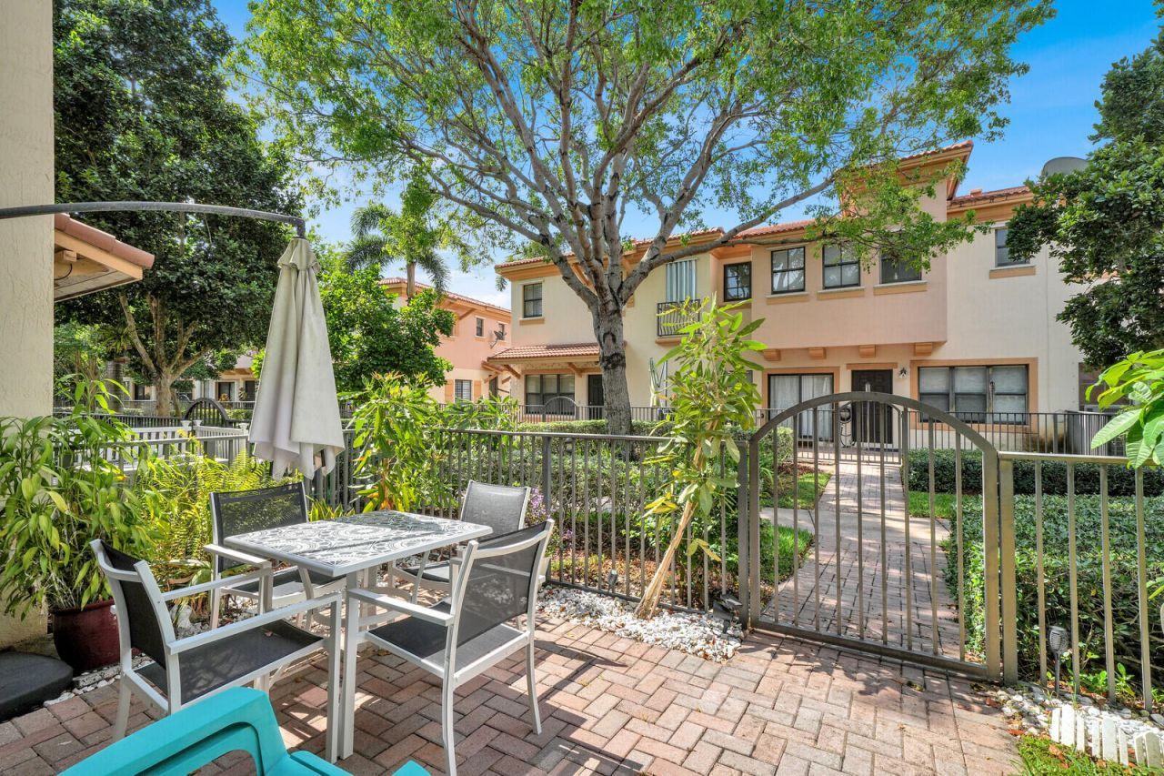 4742 Grand Cypress Circle N, Coconut Creek, FL 33073 Photo