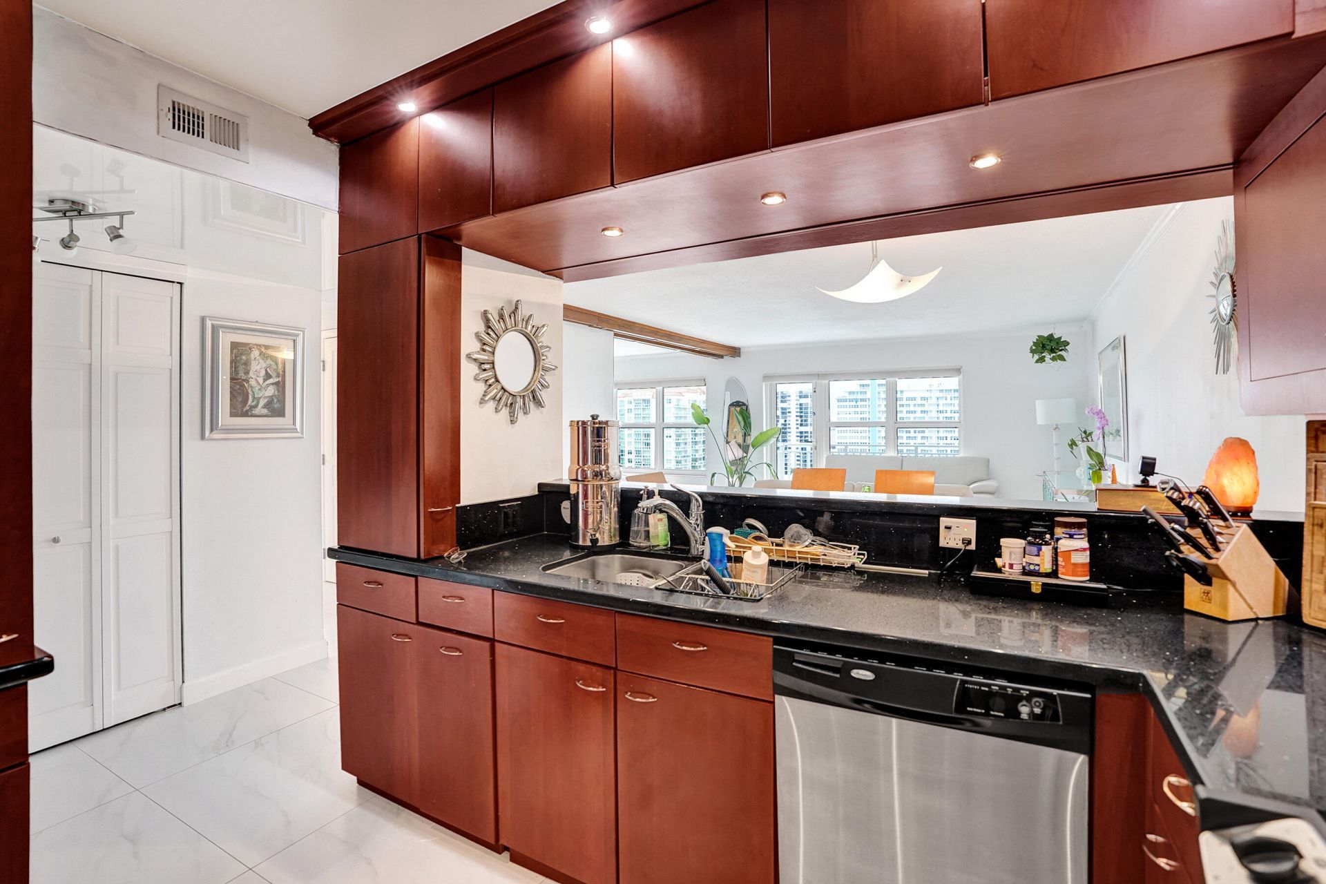 3000 E Sunrise Boulevard, Unit 14f, Fort Lauderdale, FL 33304 Photo