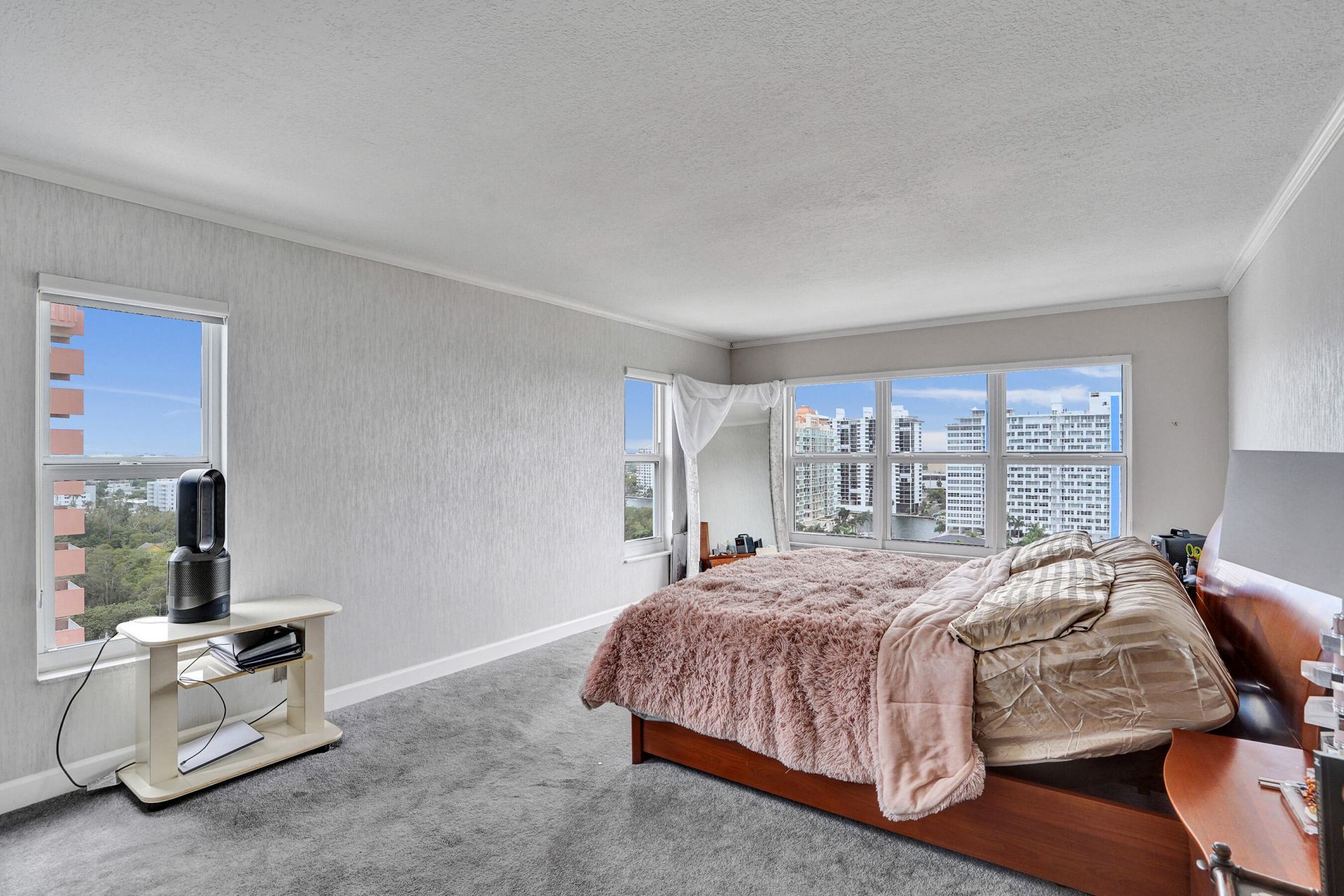 3000 E Sunrise Boulevard, Unit 14f, Fort Lauderdale, FL 33304 Photo