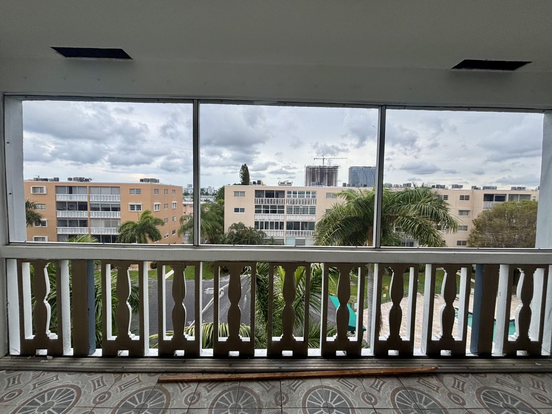 232 NE 12th Avenue, Unit 501, Hallandale Beach, FL 33009 Photo