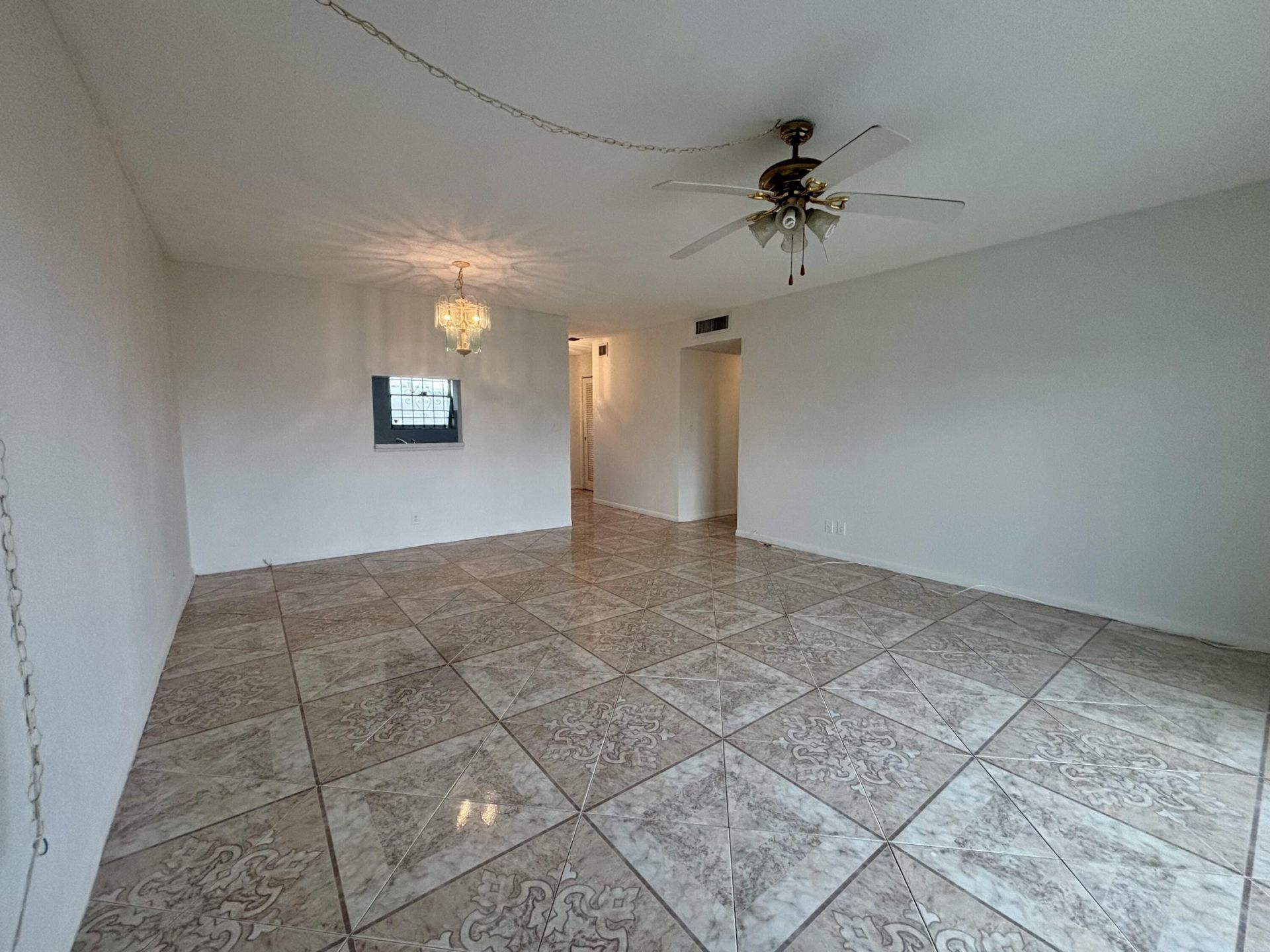 232 NE 12th Avenue, Unit 501, Hallandale Beach, FL 33009 Photo