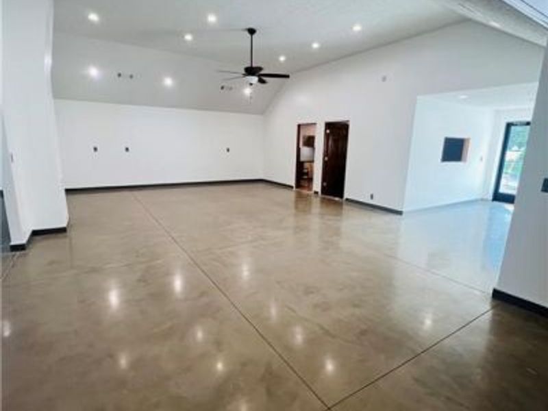 3019 Parkman Road NW, Southington, OH 44470 Photo 6