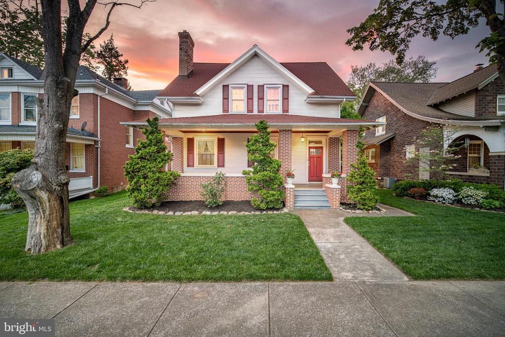 155 E SPRINGETTSBURY AVENUE , YORK, PA 17403