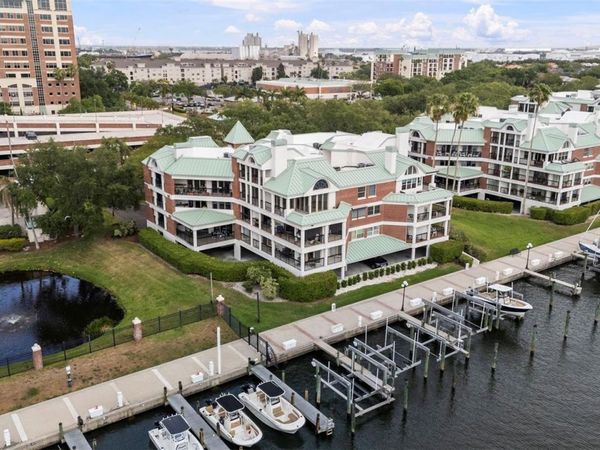 707 SEDDON COVE WAY , Unit 707, TAMPA, FL 33602