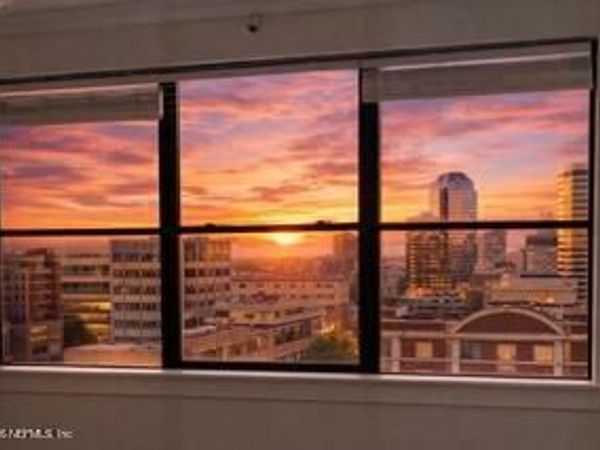 311 W ASHLEY Street, Unit 911, Jacksonville, FL 32202