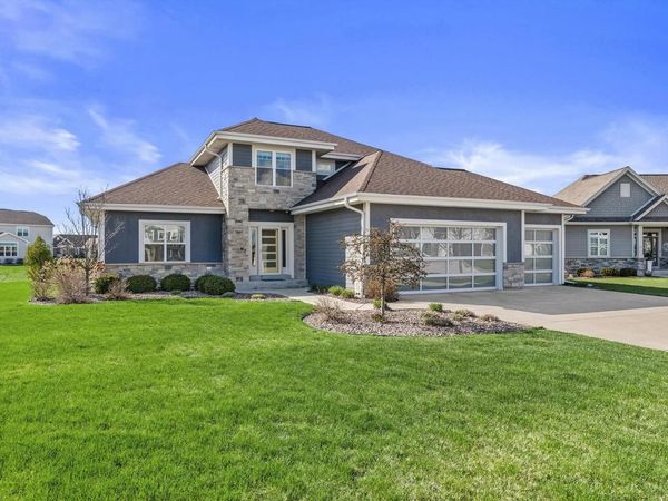 3105 Mendota COURT, Summit, WI 53066