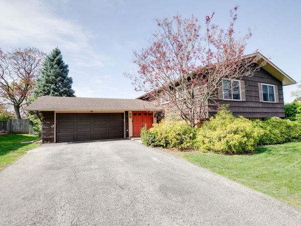 21W137 Everest Road , Lombard, IL 60148